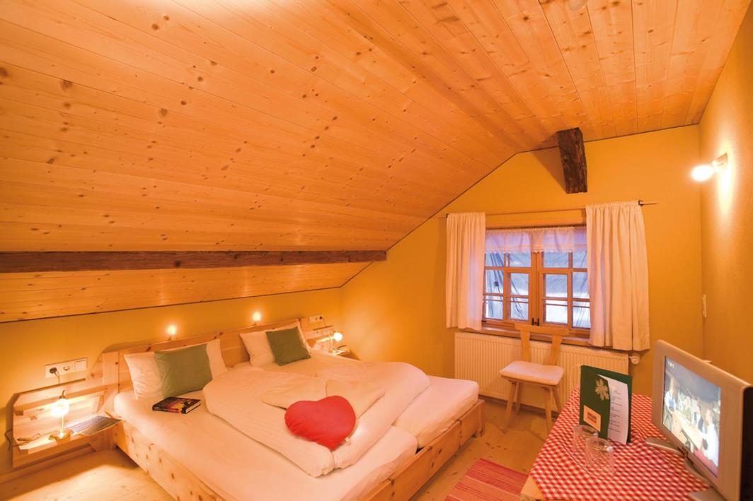Hotel Naze'S Hus Mellau Exterior foto